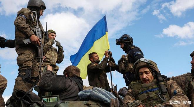 迎直接轰炸敖德萨港口最大输家已确定麻将胡了试玩德国要打俄罗斯随时欢(图27) 迎直接轰炸敖德萨港口最大输家已确定麻将胡了试玩德国要打俄罗斯随时欢(图27)